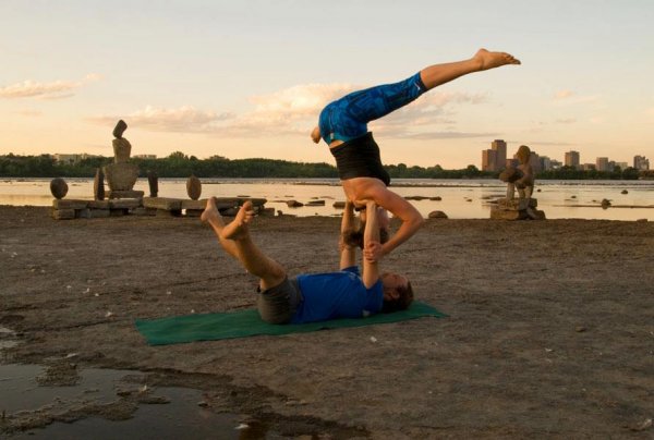 ACROYOGA_27 July_Chip & Laura Fieberg