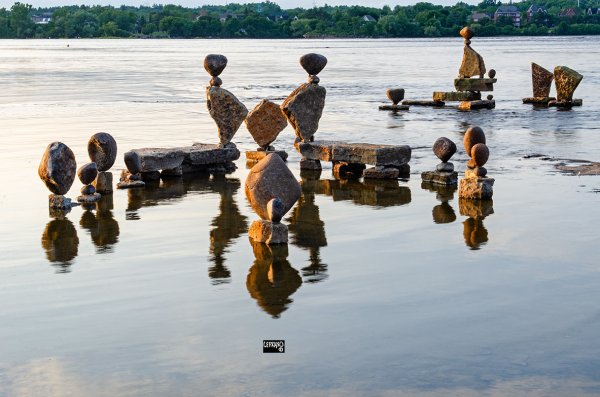 20jul23_Water Gatherer's aligned reflection 